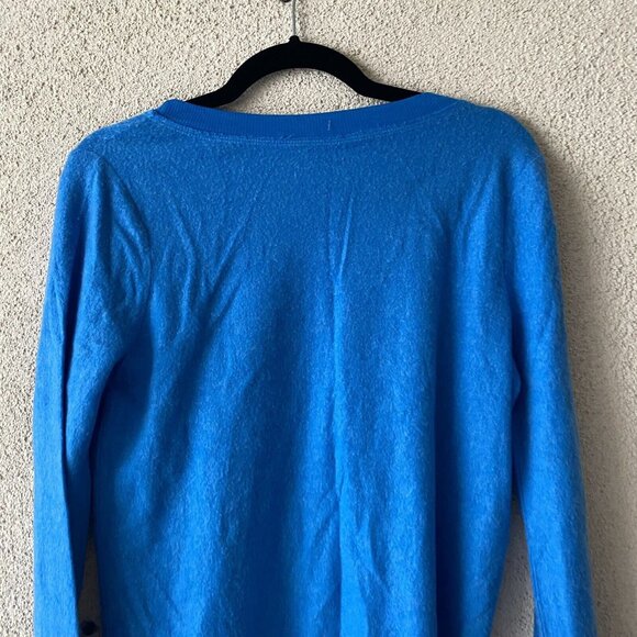 Chaser Revolve Womens Sweatshirt Blue Fuzzy I Heart Vacation Love Pullover Small - Picture 11 of 11